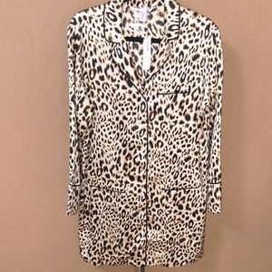 NWT Victoria's Secret Women's Animal Print Sleep Shirt Size Small
